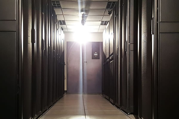 汽车行业中的日本服务器应用分析